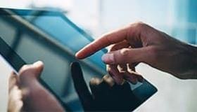 finger-tipping-at-tablet_280_158_280_158_280_158.jpg